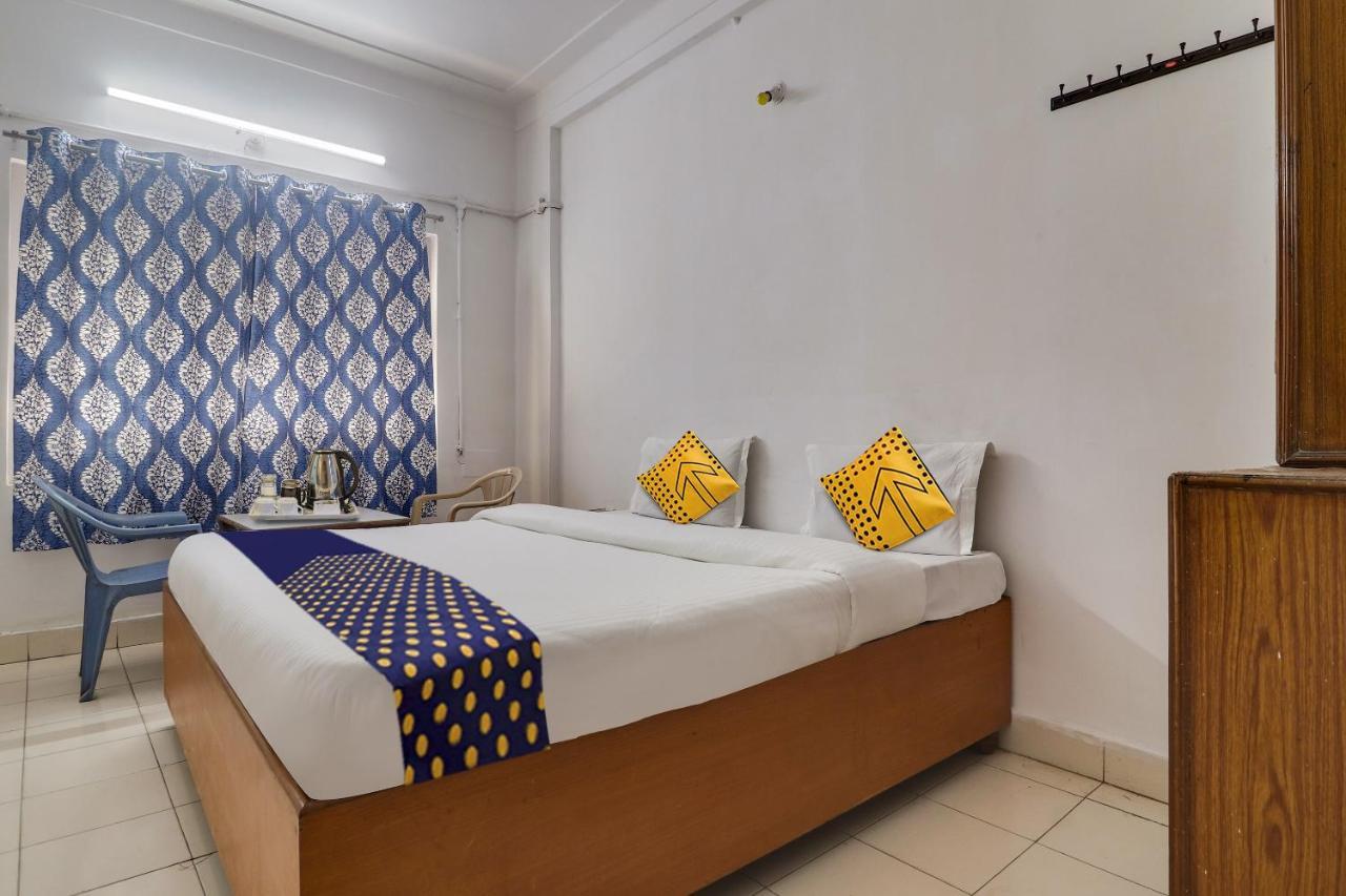 Spot On Apsara Hotel Хидерабад Екстериор снимка