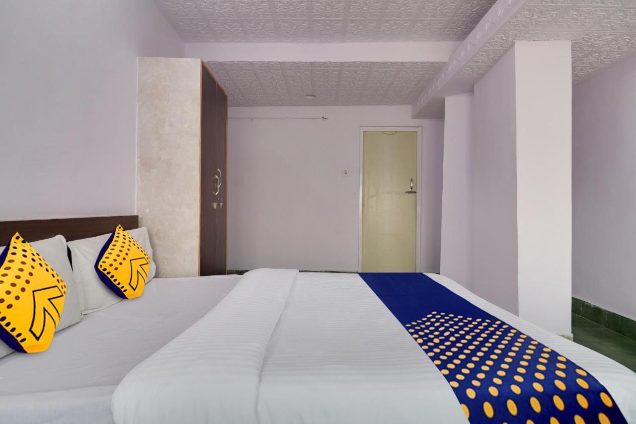 Spot On Apsara Hotel Хидерабад Екстериор снимка