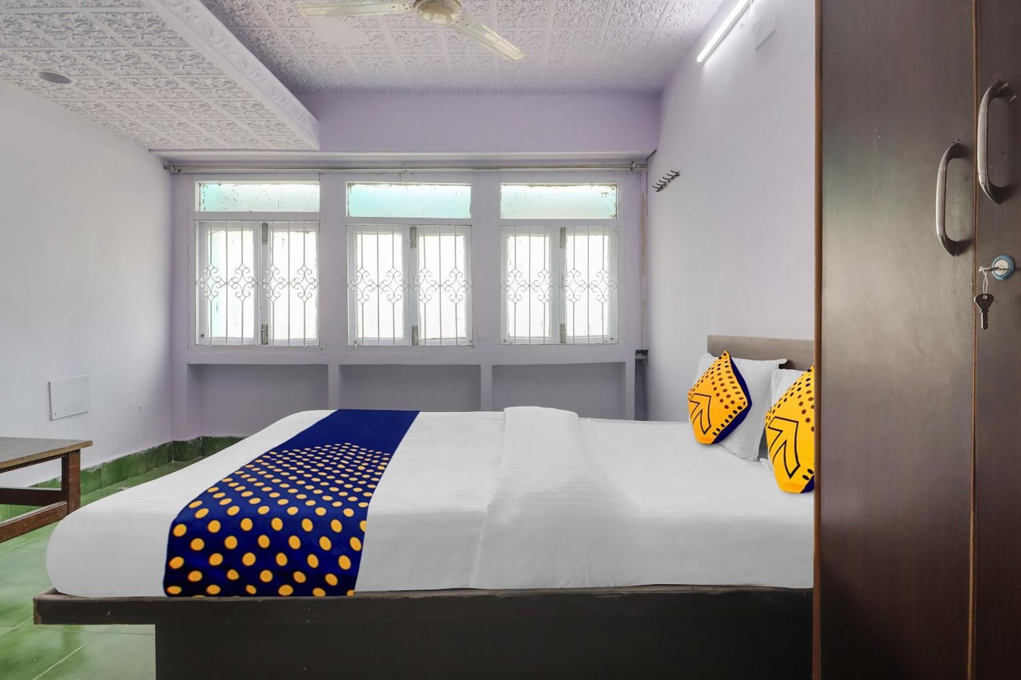 Spot On Apsara Hotel Хидерабад Екстериор снимка
